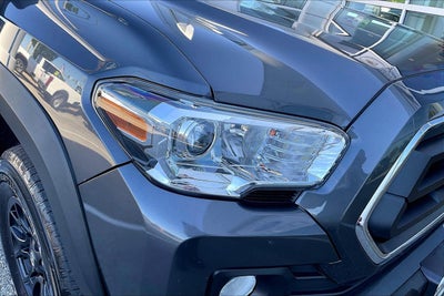 2022 Toyota Tacoma 4WD SR5