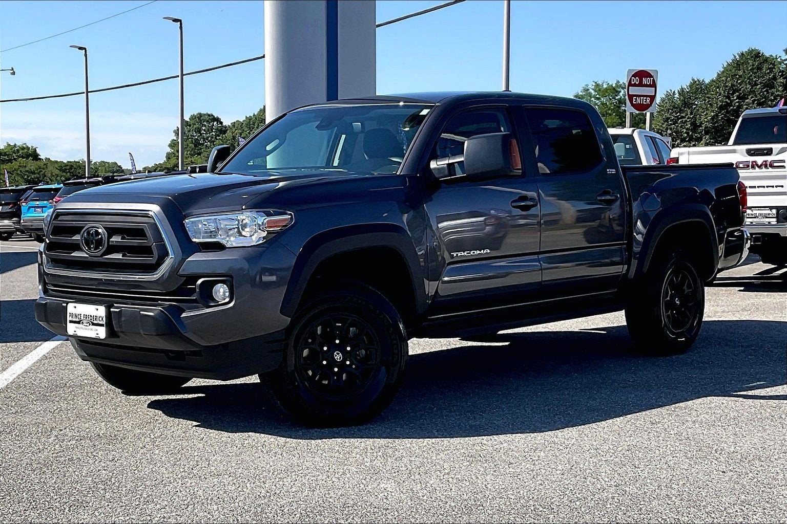 2022 Toyota Tacoma 4WD SR5