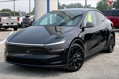 2026 Tesla Model Y Base