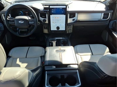 2022 Ford F-150 Lightning Platinum