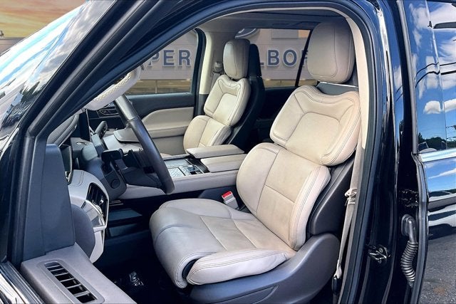 2022 Lincoln Navigator L Reserve