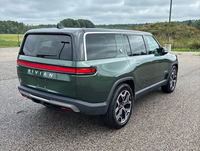 2024 Rivian R1S Adventure