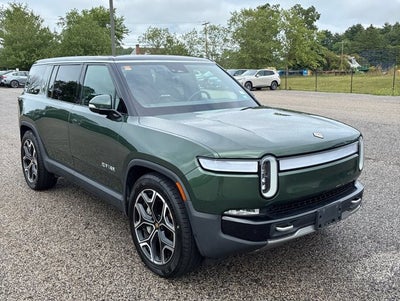 2024 Rivian R1S Adventure