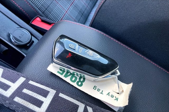 2024 Volkswagen Golf GTI 380 SE