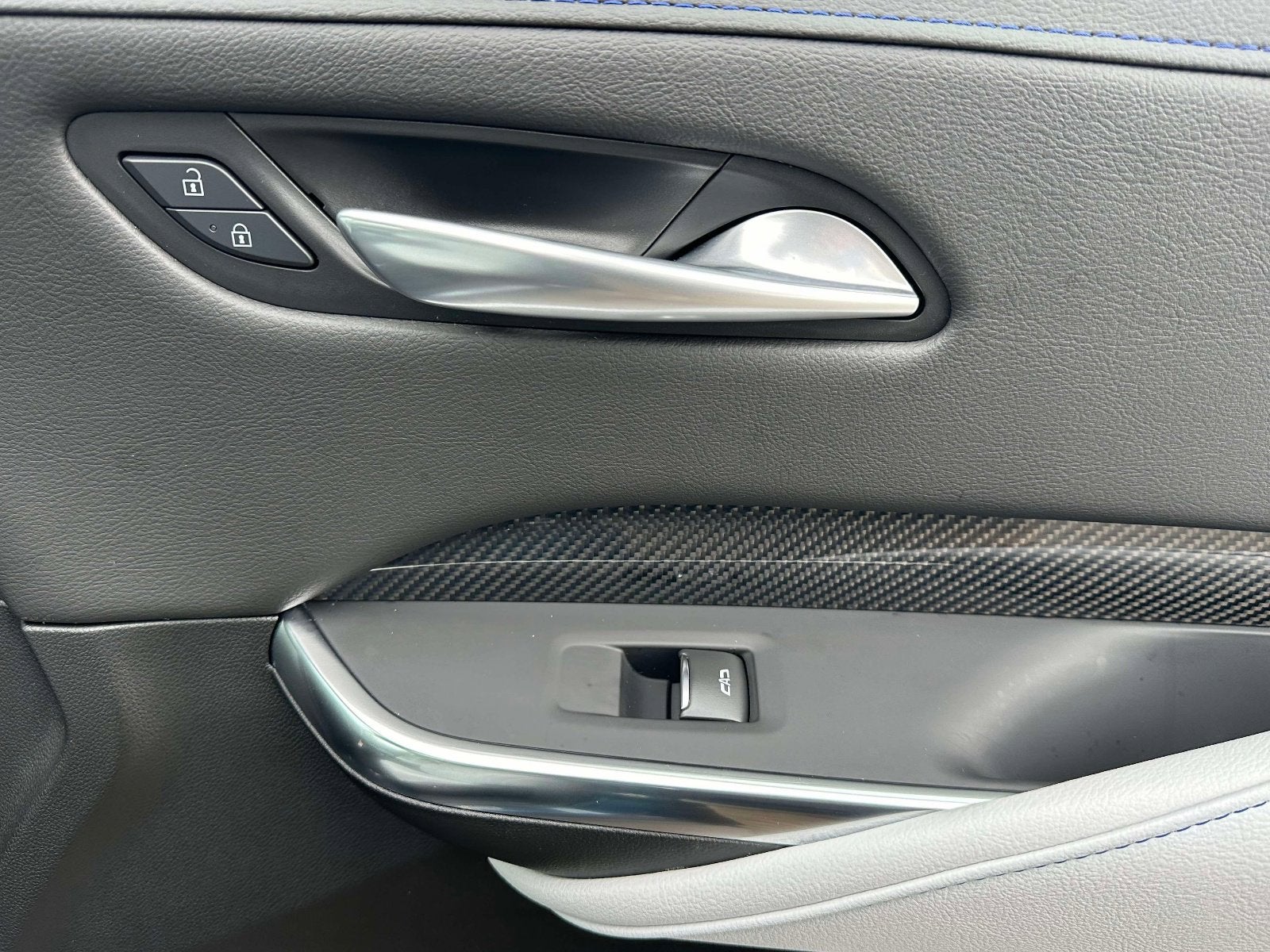 2025 Cadillac XT4 AWD Sport