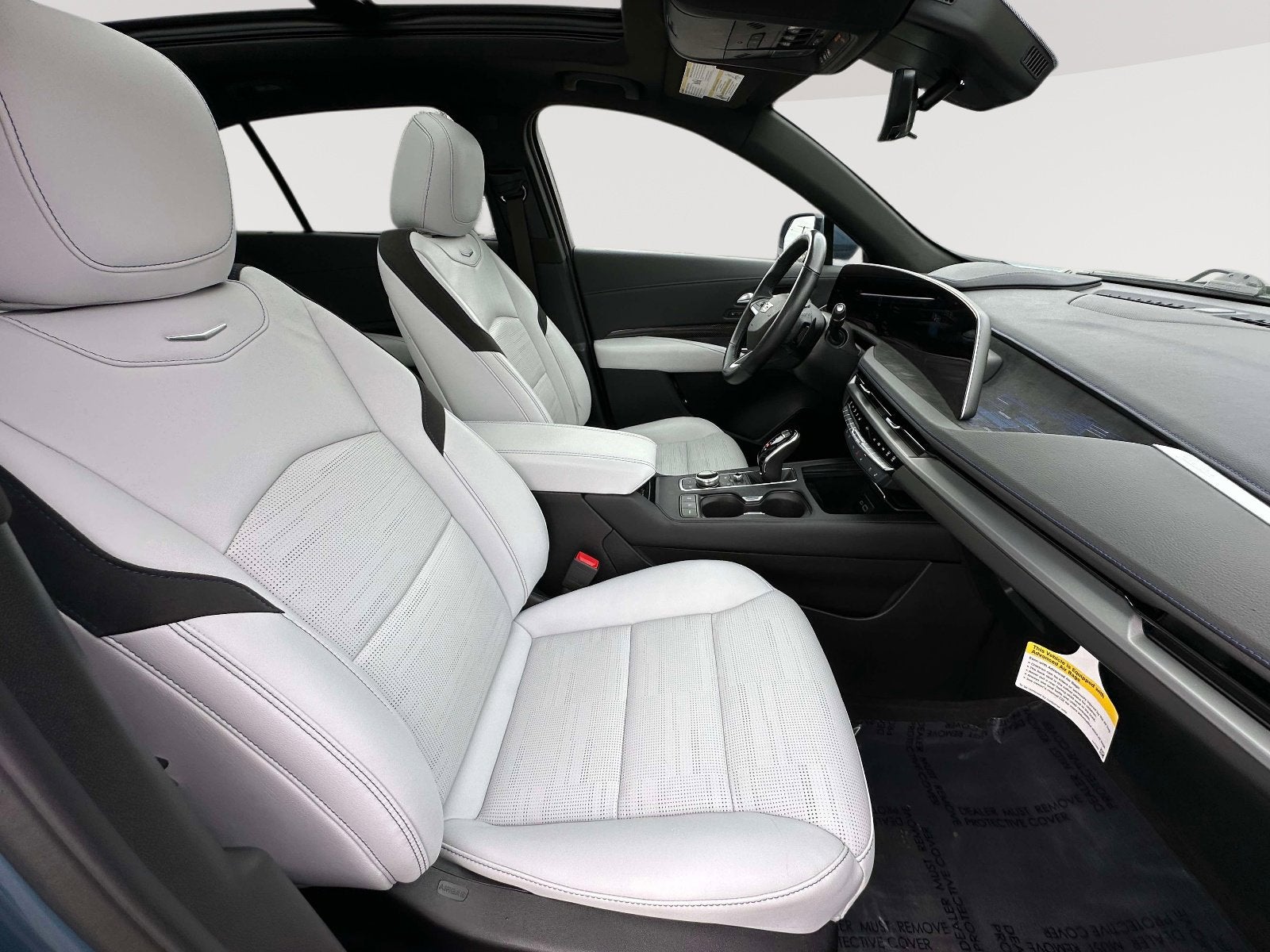 2025 Cadillac XT4 AWD Sport