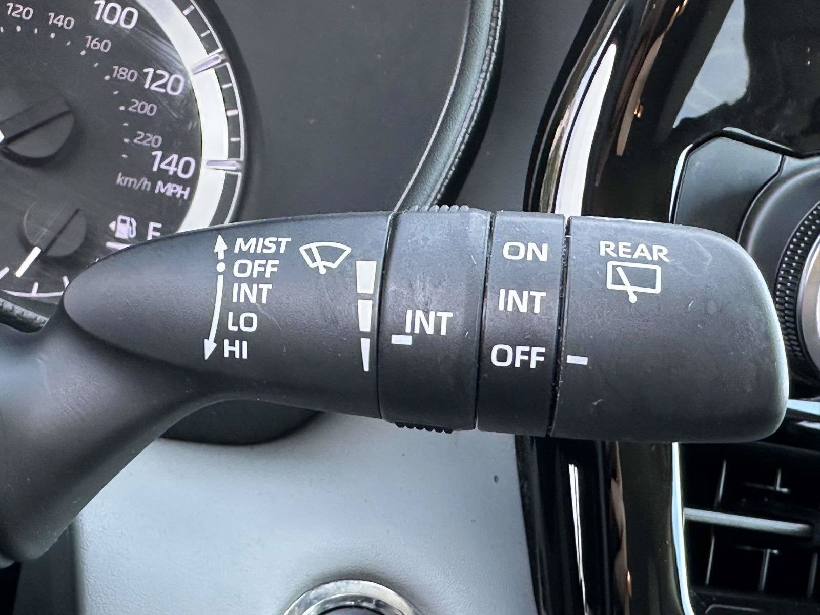 2023 Toyota Highlander Base