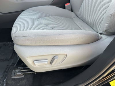 2023 Toyota Highlander Base