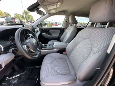 2023 Toyota Highlander Base