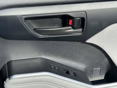 2023 Toyota Highlander Base
