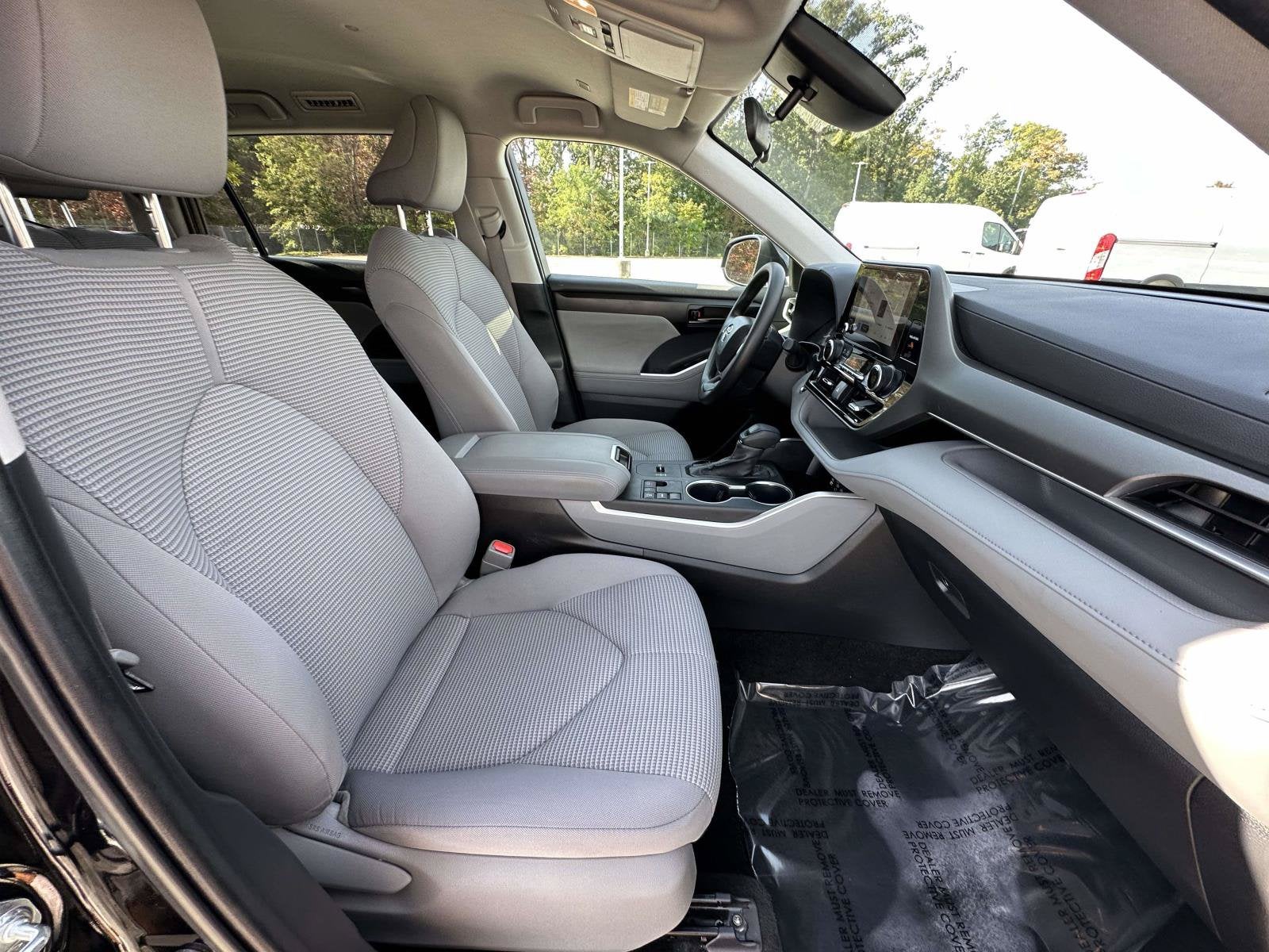 2023 Toyota Highlander Base