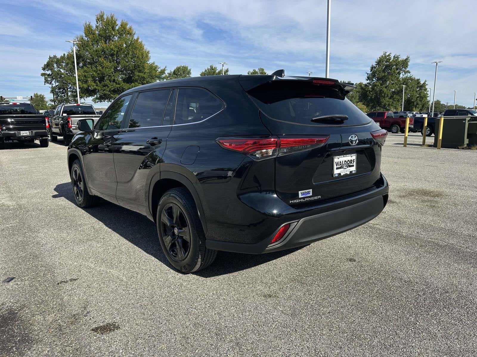 2023 Toyota Highlander Base