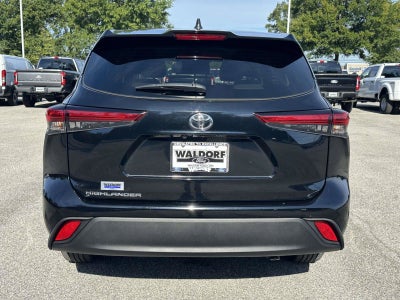 2023 Toyota Highlander Base