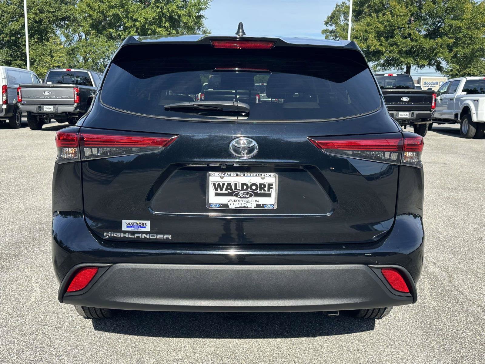 2023 Toyota Highlander Base
