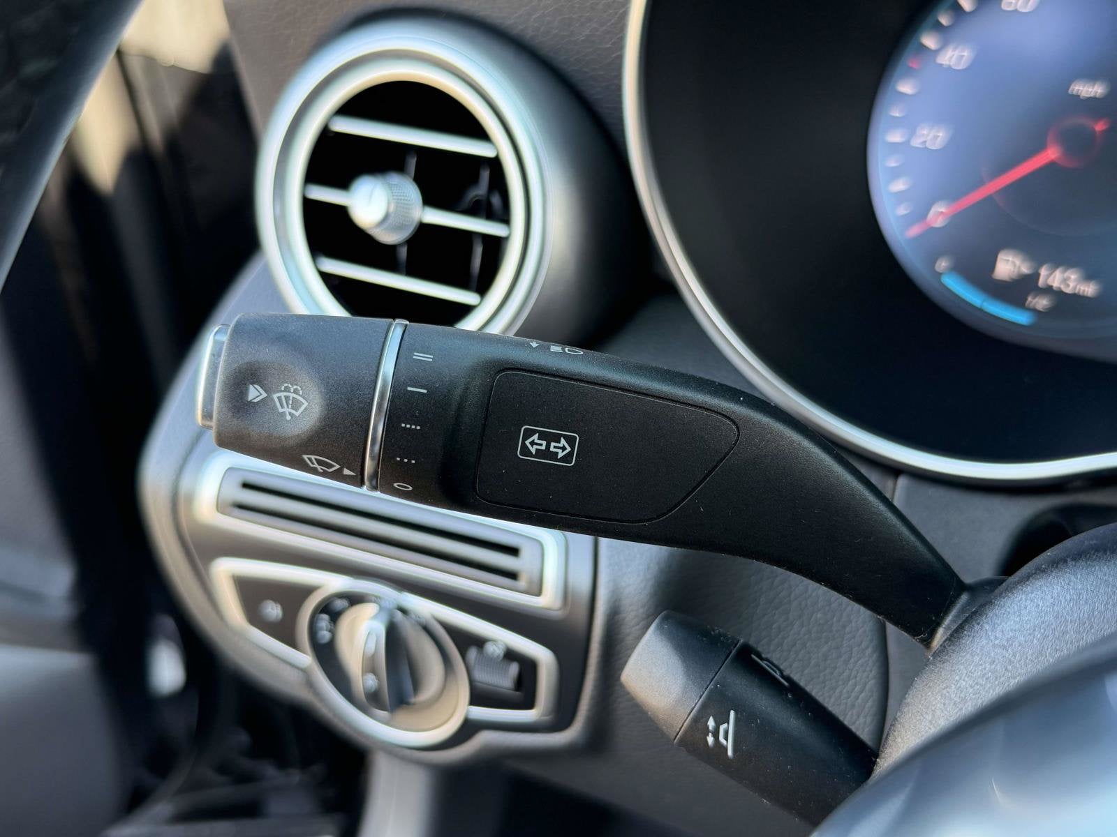 2022 Mercedes-Benz C-Class C 300