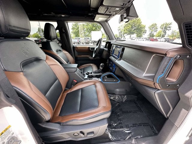 2023 Ford Bronco Base