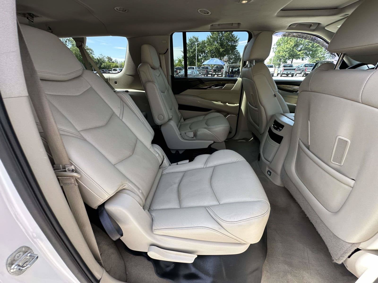 2018 Cadillac Escalade ESV Luxury