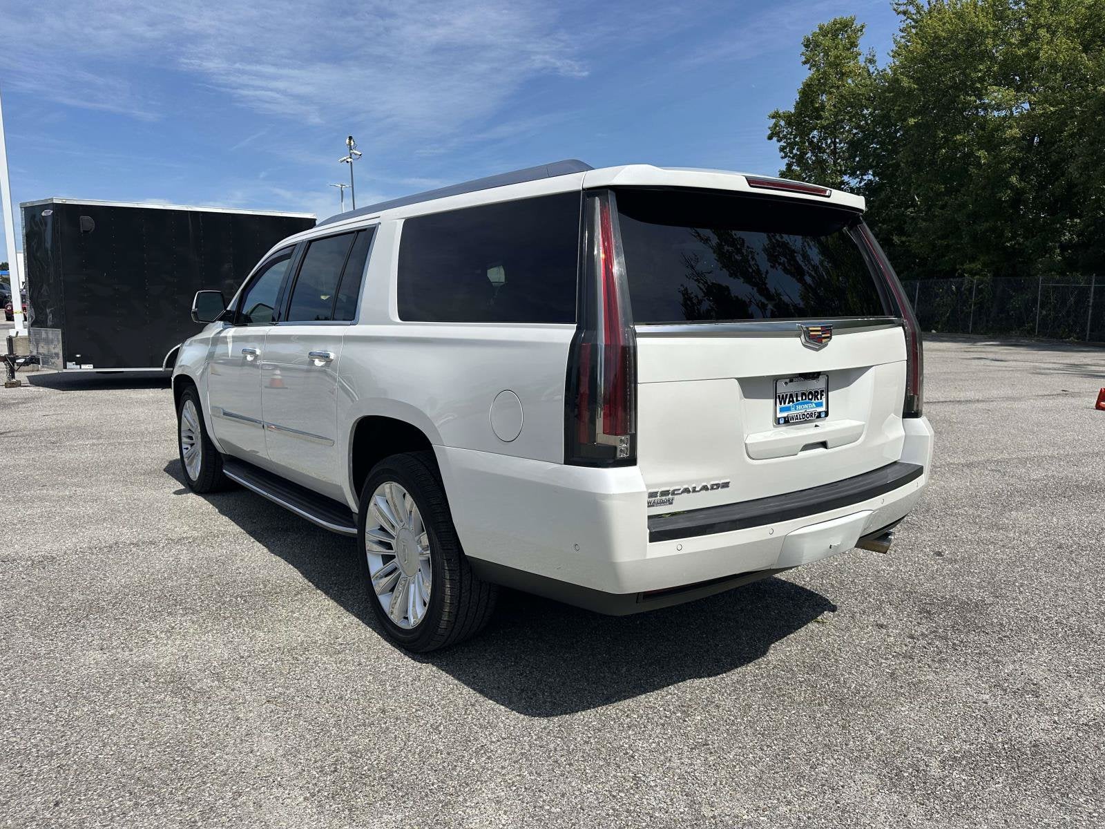 2018 Cadillac Escalade ESV Luxury