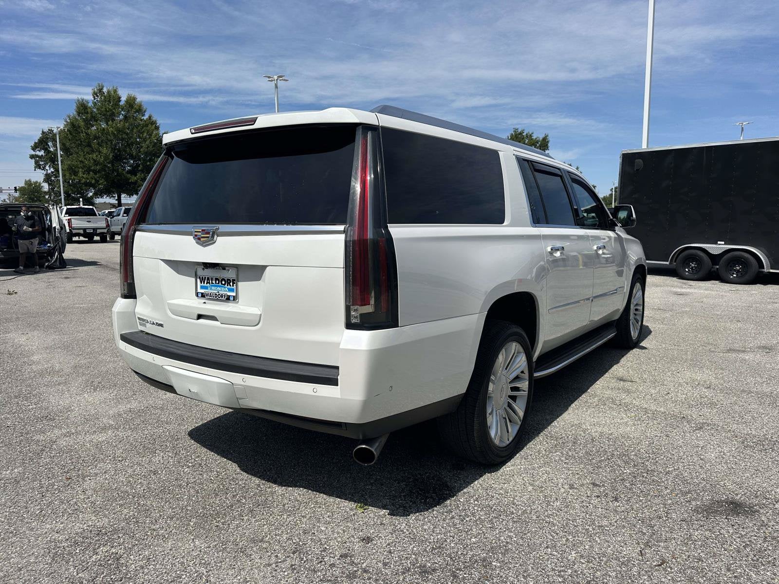 2018 Cadillac Escalade ESV Luxury