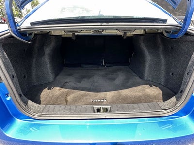 2023 Nissan Versa SR