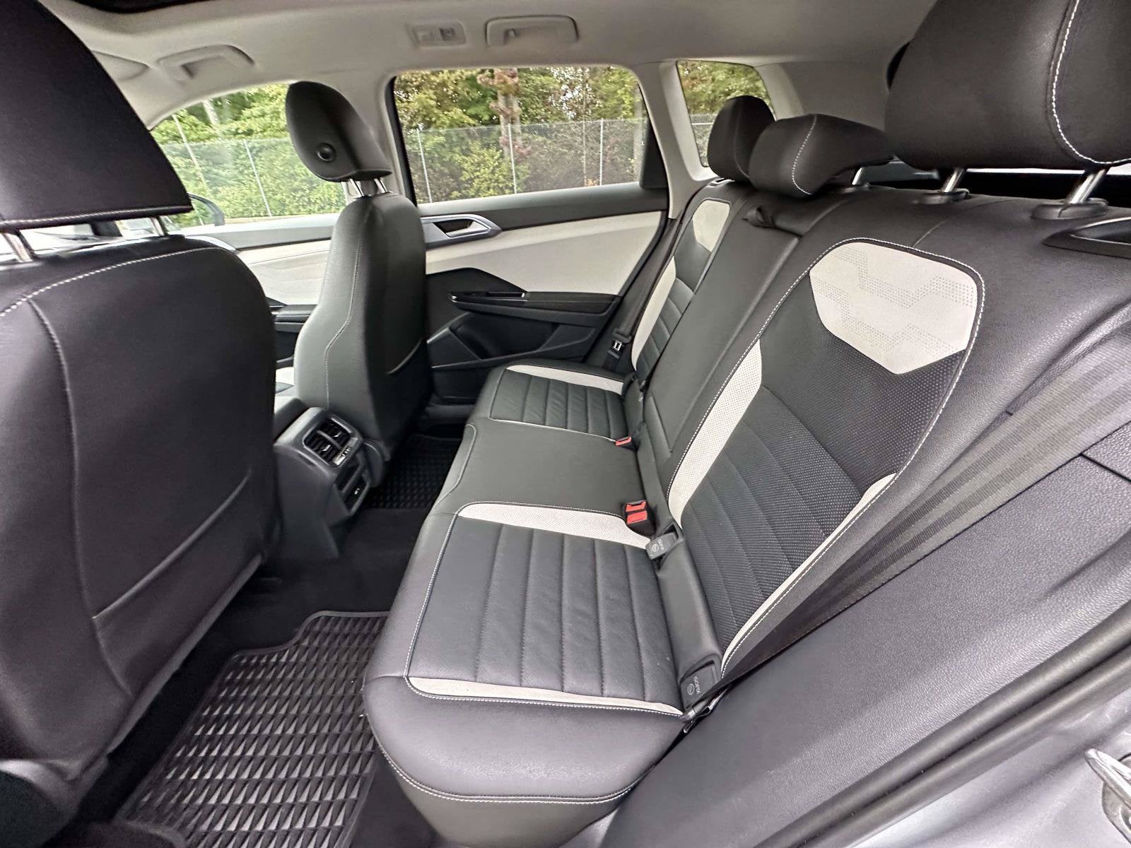 2025 Volkswagen Taos SEL - Photo 34