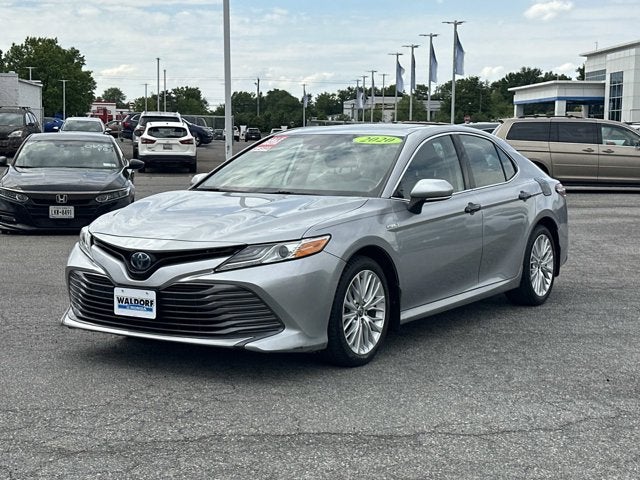 2020 Toyota Camry Hybrid XLE