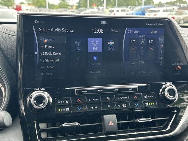 2022 Toyota Highlander Platinum