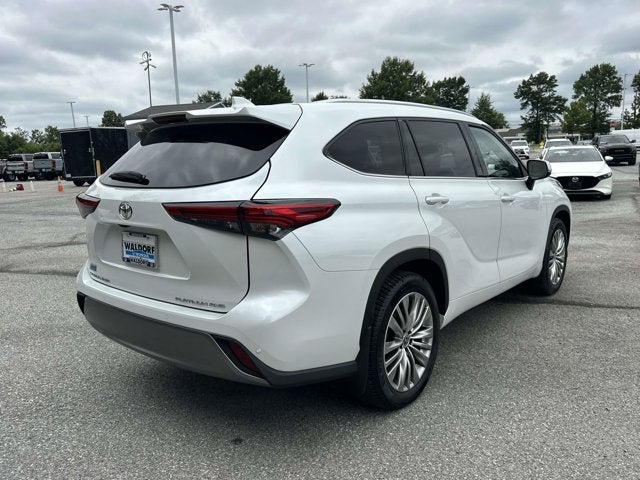 2022 Toyota Highlander Platinum