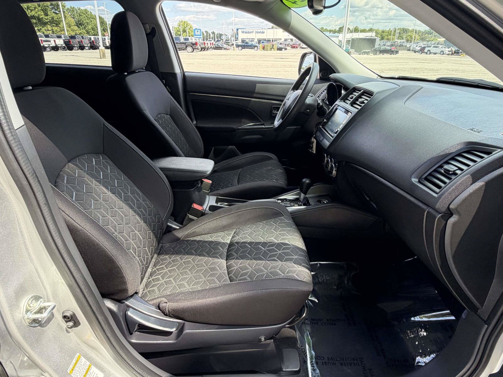 2024 Mitsubishi Outlander Sport Base