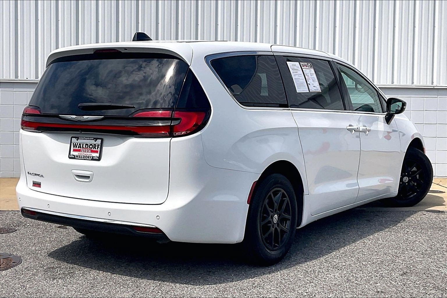 2024 Chrysler Pacifica Touring L