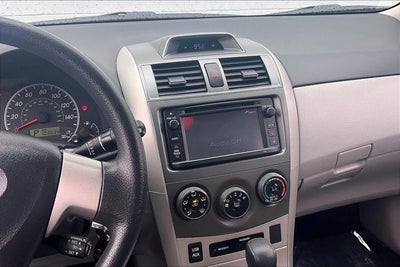 2013 Toyota COROLLA LE
