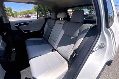 2020 Toyota RAV4 XLE Premium