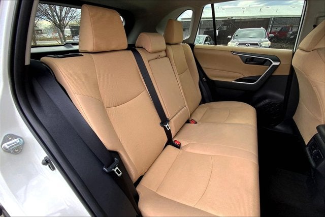 2022 Toyota RAV4 LE