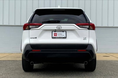 2022 Toyota RAV4 LE