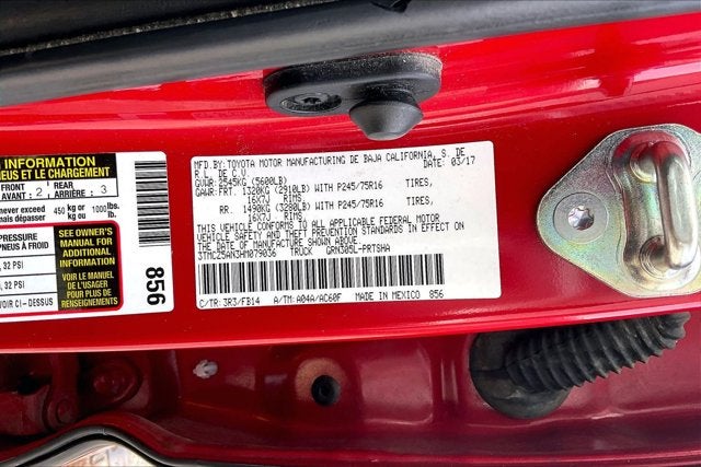 2017 Toyota Tacoma SR