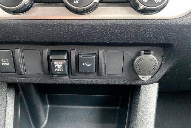 2020 Toyota TACOMA SR5 SR5