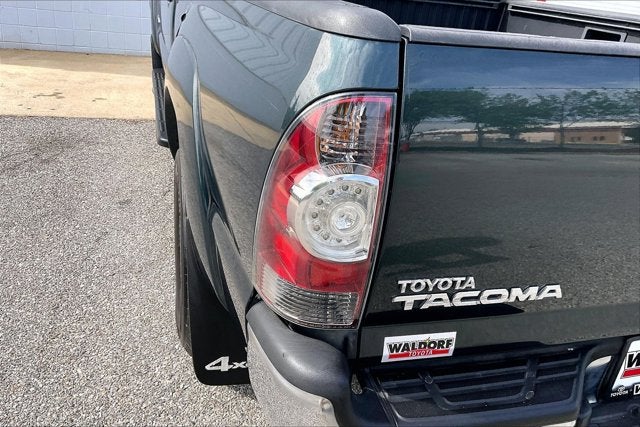 2011 Toyota TACOMA 4WD Double LB V6 AT (Natl)