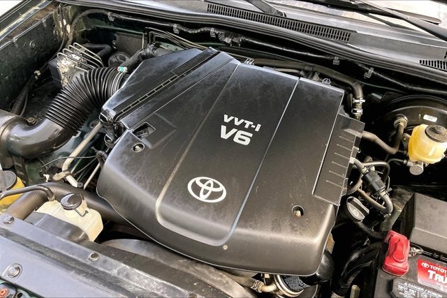 2011 Toyota TACOMA 4WD Double LB V6 AT (Natl)