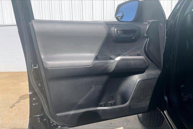 2023 Toyota TACOMA SR5 SR5