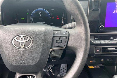 2025 Toyota CAMRY LE