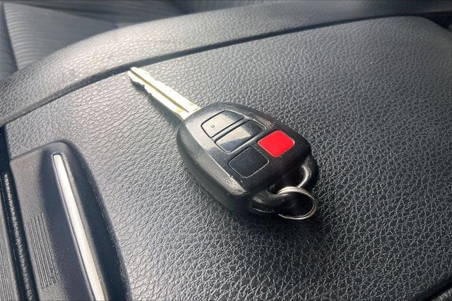 2016 Toyota Highlander Base