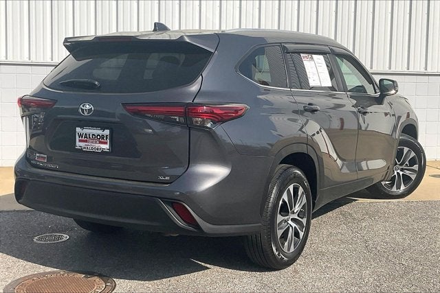 2023 Toyota Highlander Base