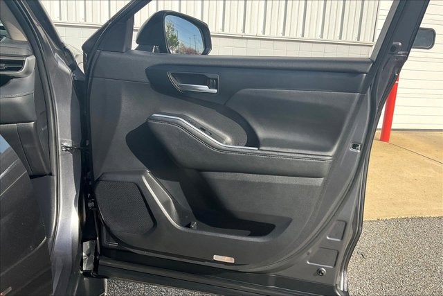 2023 Toyota Highlander Base