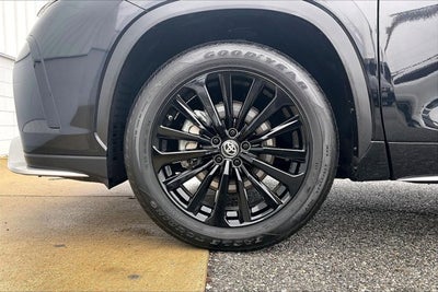 2025 Toyota Highlander Base