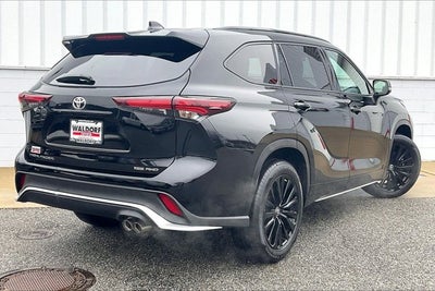 2025 Toyota Highlander Base
