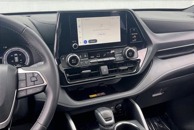 2025 Toyota Highlander Base