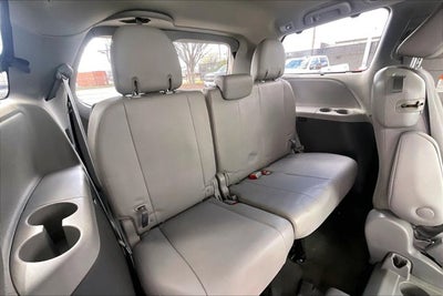 2019 Toyota SIENNA XLE 3.5L XLE