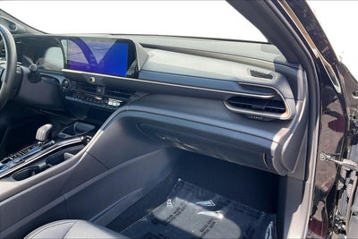 2026 Toyota Toyota Crown Nightshade