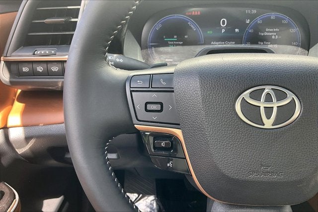 2025 Toyota Crown Signia Limited