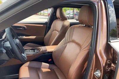 2025 Toyota Crown Signia Limited